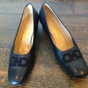 Vintage Ferragamo Pumps